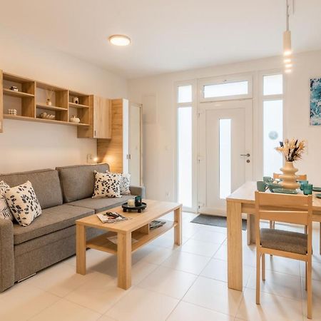 Jegmadar & Fekete Golya Apartmanok Mosonmagyaróvár Eksteriør bilde