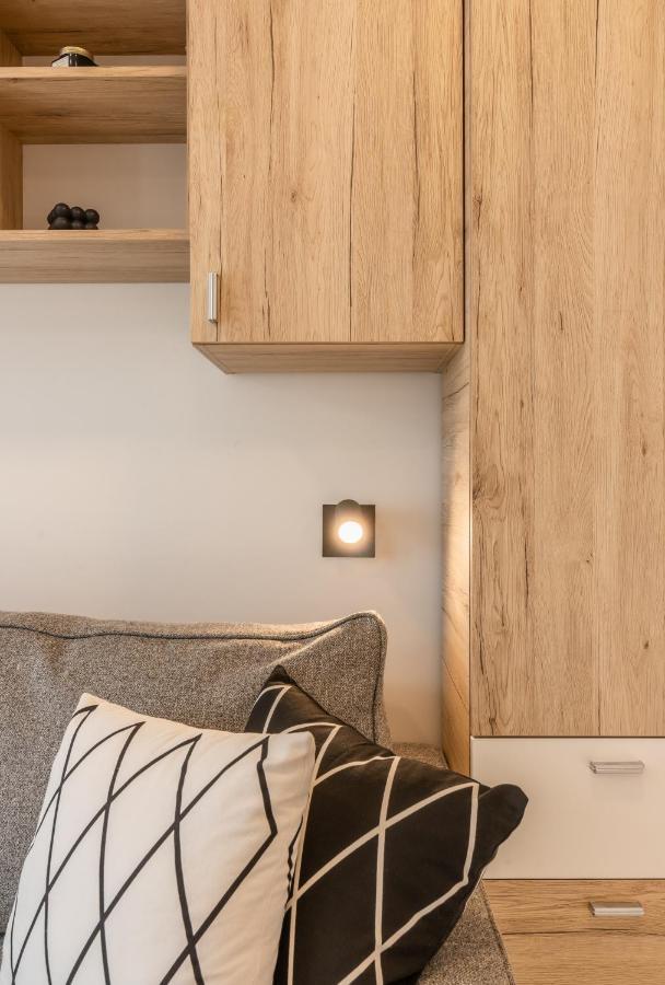 Jegmadar & Fekete Golya Apartmanok Mosonmagyaróvár Eksteriør bilde