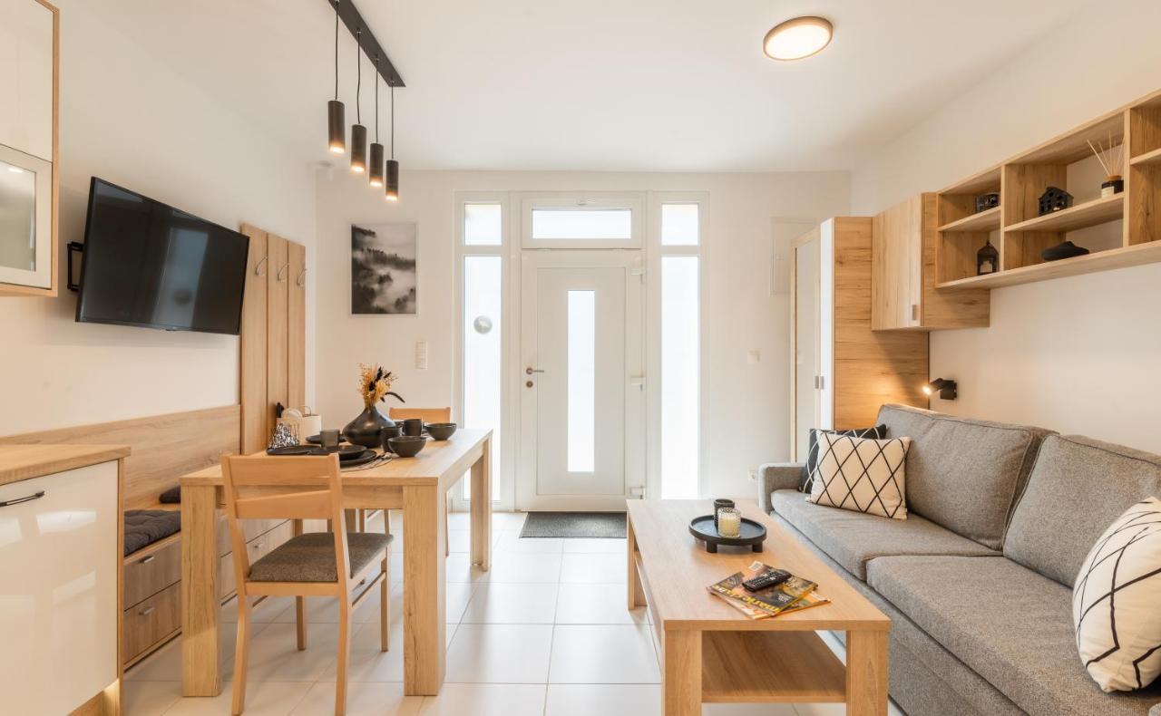 Jegmadar & Fekete Golya Apartmanok Mosonmagyaróvár Eksteriør bilde