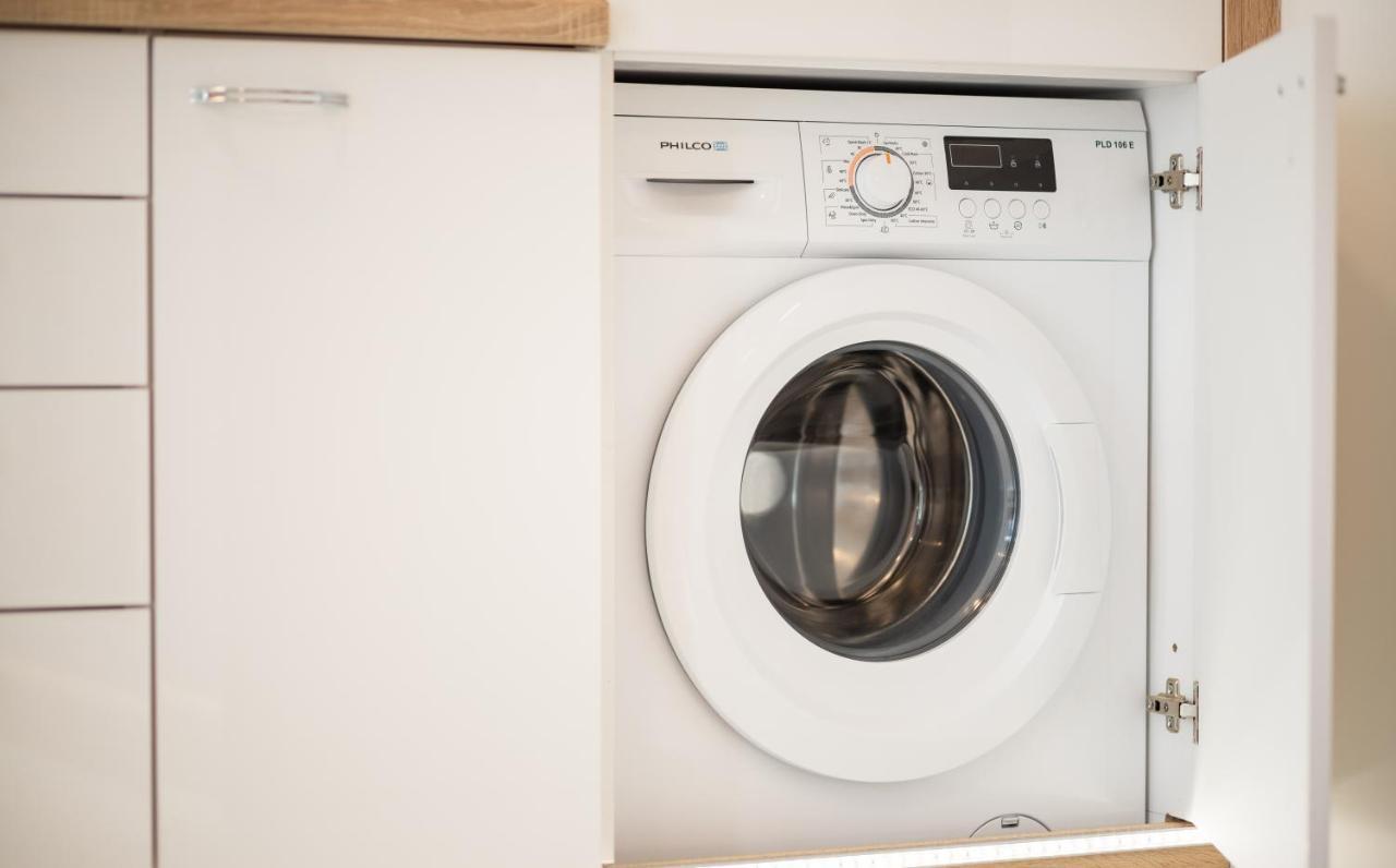 Jegmadar & Fekete Golya Apartmanok Mosonmagyaróvár Eksteriør bilde